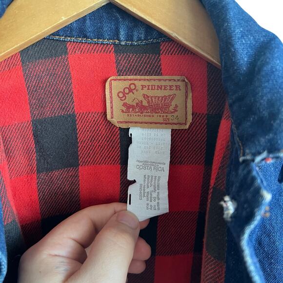 Vintage 80's Gap Pioneer Blue Jean Jacket Red Plaid Inside Size 34 Small 18x23 - Picture 5 of 8
